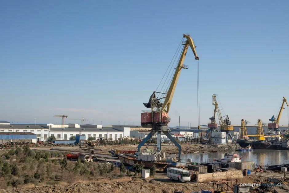 新兴市场基建需求激增 中国工程机械出口迎来新一轮增长周期-具象智联 Orientalnexus.cn