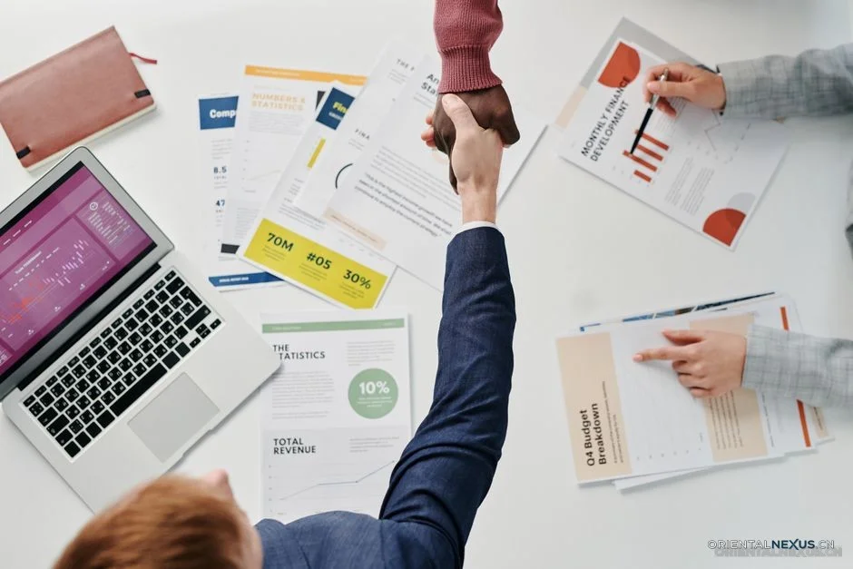 negotiation flipchart/shipyard price meeting/digital whiteboard pricing/motion on email desktop/trading card mockup/past samples on factory desk/shaking hands ceramic crate/sales award background/pliers wallet golden strategy