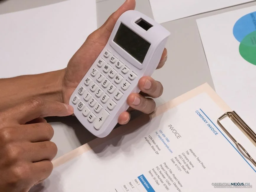 website cost analysis/decision checklist/enterprise migration/budget calculator